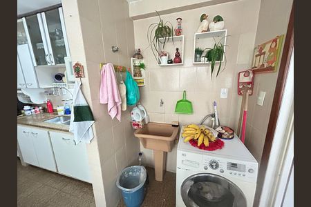 Apartamento à venda com 75m², 2 quartos e 1 vagaÁrea de Serviço