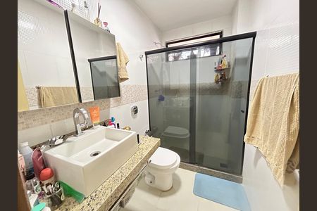 Apartamento à venda com 75m², 2 quartos e 1 vagaBanheiro Social