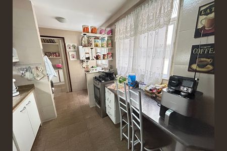 Apartamento à venda com 75m², 2 quartos e 1 vagaCozinha