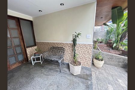 Apartamento à venda com 75m², 2 quartos e 1 vagaÁrea comum