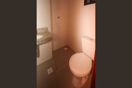 Apartamento para alugar com 35m², 2 quartos e 1 vaga Apartamento para alugar com 35m², 2 quartos e 1 vagaBanheiro