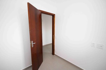 Quarto de apartamento para alugar com 2 quartos, 35m² em Vila Alpina, São Paulo