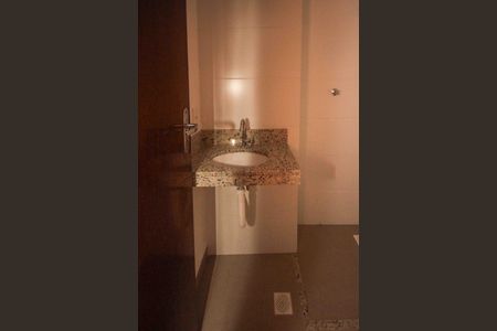 Apartamento para alugar com 35m², 2 quartos e 1 vaga Apartamento para alugar com 35m², 2 quartos e 1 vagaBanheiro