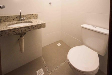 Apartamento para alugar com 35m², 2 quartos e 1 vaga Apartamento para alugar com 35m², 2 quartos e 1 vagaBanheiro