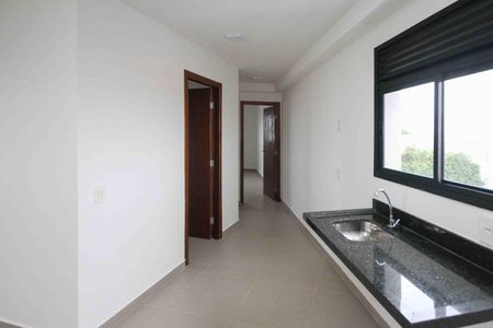 Cozinha de apartamento para alugar com 2 quartos, 42m² em Vila Alpina, São Paulo