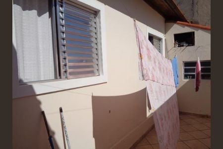 Casa à venda com 138m², 4 quartos e 4 vagas Casa à venda com 138m², 4 quartos e 4 vagasAREA EXTERNA