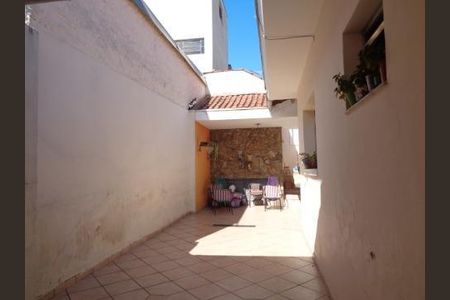 Casa à venda com 138m², 4 quartos e 4 vagas Casa à venda com 138m², 4 quartos e 4 vagasAREA EXTERNA