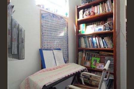 DORMITORIO de casa à venda com 4 quartos, 138m² em Jardim das Flores, Osasco