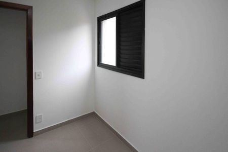 Quarto de apartamento para alugar com 2 quartos, 40m² em Vila Alpina, São Paulo