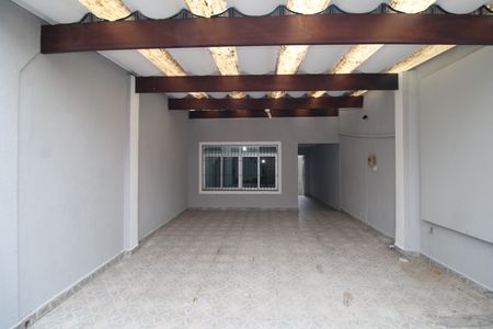 Garagem de casa à venda com 4 quartos, 112m² em Vila Pauliceia, São Paulo