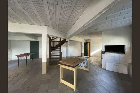 Casa para alugar com 301m², 3 quartos e 5 vagas
