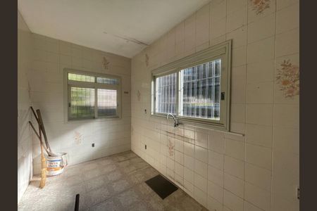 Casa para alugar com 301m², 3 quartos e 5 vagas