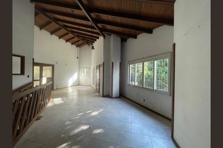 Casa para alugar com 301m², 3 quartos e 5 vagas