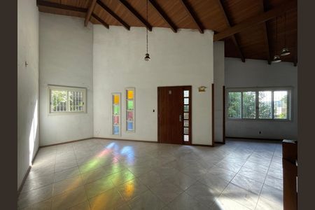 Casa para alugar com 301m², 3 quartos e 5 vagas