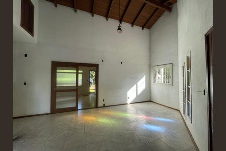 Casa para alugar com 301m², 3 quartos e 5 vagas