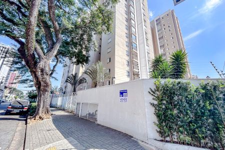 Fachada com Plaquinha de apartamento à venda com 2 quartos, 60m² em Tatuapé, São Paulo