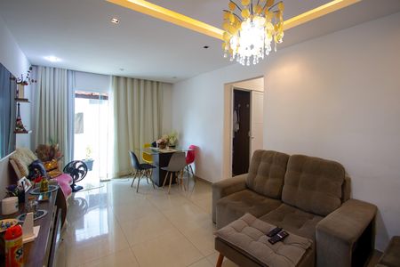 Sala de casa para alugar com 3 quartos, 300m² em São Miguel, São Gonçalo