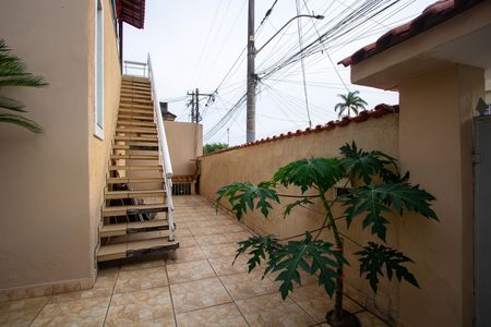 Casa para alugar com 300m², 3 quartos e 4 vagasQuintal