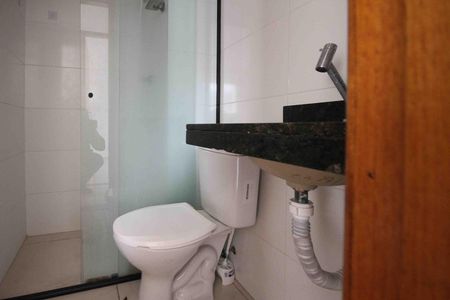 Apartamento para alugar com 36m², 2 quartos e sem vaga Apartamento para alugar com 36m², 2 quartos e sem vagaBanheiro