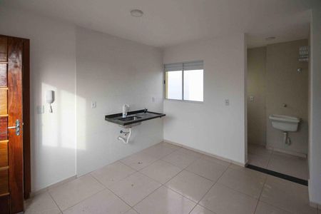 Sala e Cozinha de apartamento para alugar com 2 quartos, 36m² em Chácara Califórnia, São Paulo