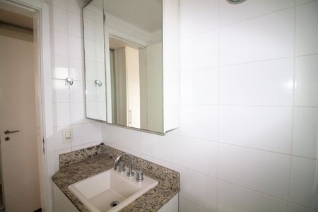 Apartamento para alugar com 65m², 2 quartos e 1 vagaBanheiro da Suíte