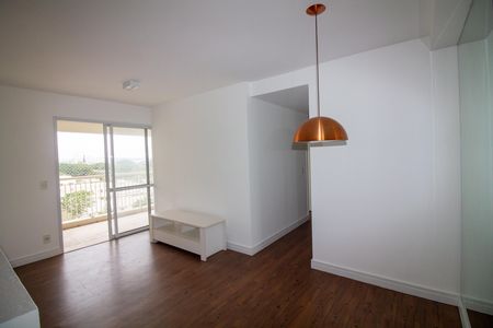 Sala / Sala de Jantar de apartamento para alugar com 2 quartos, 65m² em Jardim Dom Bosco, São Paulo