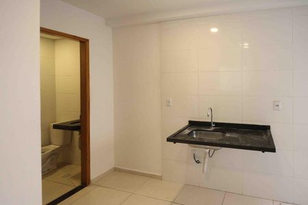 Apartamento para alugar com 34m², 2 quartos e sem vaga