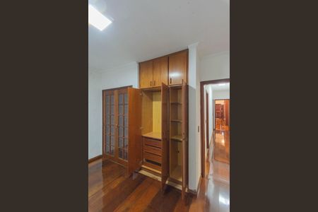 Casa para alugar com 200m², 3 quartos e 4 vagas Casa para alugar com 200m², 3 quartos e 4 vagasQuarto 2