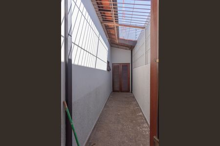 Área de Luz Quartos 1 e 2 de casa para alugar com 3 quartos, 200m² em Jardim São Gabriel, Campinas