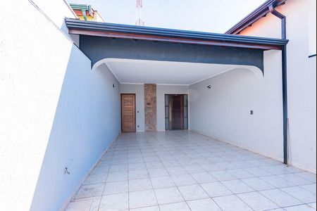 Casa para alugar com 200m², 3 quartos e 4 vagas Casa para alugar com 200m², 3 quartos e 4 vagasGaragem