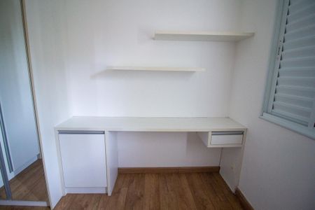 Apartamento para alugar com 68m², 2 quartos e 1 vagaQuarto 