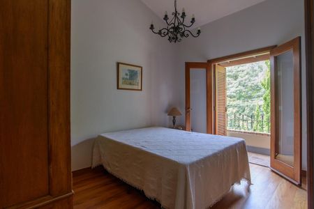 Casa de condomínio à venda com 416m², 4 quartos e 4 vagas Casa de condomínio à venda com 416m², 4 quartos e 4 vagasQuarto 2