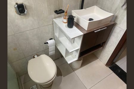 Casa de condomínio para alugar com 220m², 6 quartos e 3 vagas