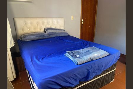 Casa de condomínio para alugar com 220m², 6 quartos e 3 vagas