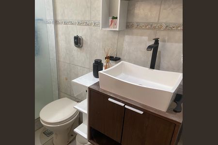 Casa de Condomínio para alugar com 6 quartos, 220m² em Vargem Pequena, Rio de Janeiro