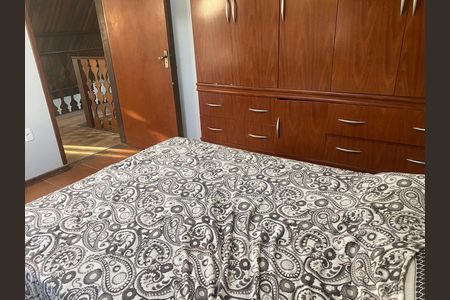 Casa de condomínio para alugar com 220m², 6 quartos e 3 vagas
