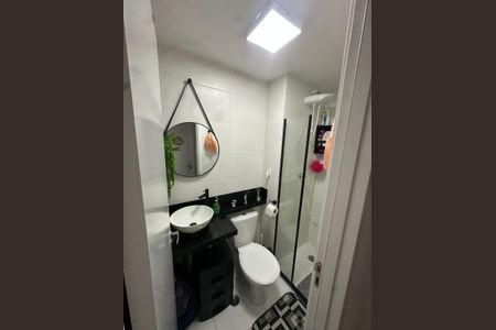 Apartamento à venda com 33m², 2 quartos e sem vagaBanheiro 