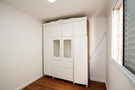 Quarto 1 de apartamento para alugar com 2 quartos, 47m² em Jardim Elizabete, Taboão da Serra