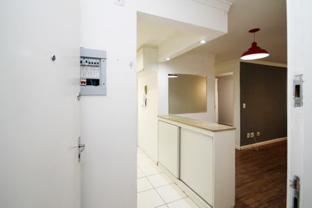 Entrada de apartamento para alugar com 2 quartos, 47m² em Jardim Elizabete, Taboão da Serra