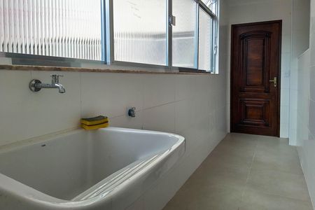 Apartamento para alugar com 126m², 3 quartos e 1 vagaÁrea de Serviço