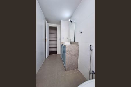 Apartamento para alugar com 126m², 3 quartos e 1 vagaBanheiro