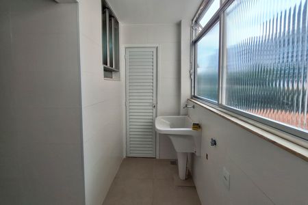 Apartamento para alugar com 126m², 3 quartos e 1 vagaÁrea de Serviço