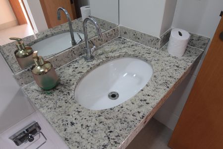 Apartamento para alugar com 82m², 3 quartos e 2 vagasBanheiro Social
