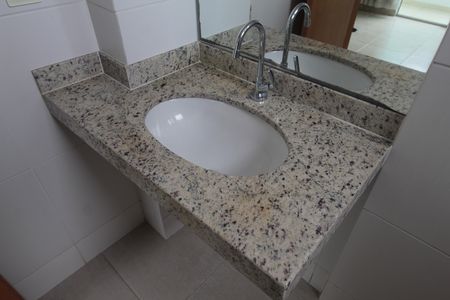 Apartamento para alugar com 82m², 3 quartos e 2 vagasBanheiro da Suite