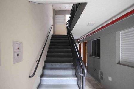 Apartamento para alugar com 35m², 2 quartos e sem vagaescada