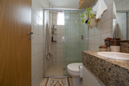 Apartamento à venda com 55m², 2 quartos e 1 vaga Apartamento à venda com 55m², 2 quartos e 1 vagaBANHEIRO