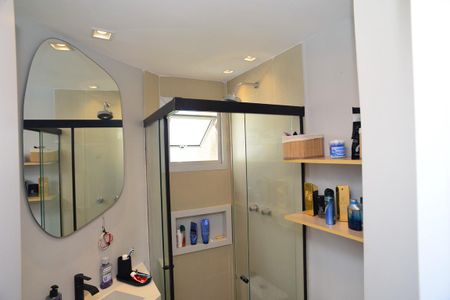 Apartamento à venda com 80m², 2 quartos e 1 vagaBanheiro Quarto 1
