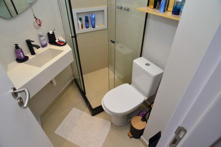 Apartamento à venda com 80m², 2 quartos e 1 vagaBanheiro Quarto 1