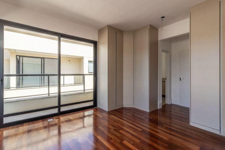 Casa à venda com 4 quartos, 215m² em Alphaville, Santana de Parnaíba