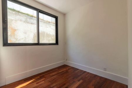 Casa à venda com 4 quartos, 215m² em Alphaville, Santana de Parnaíba